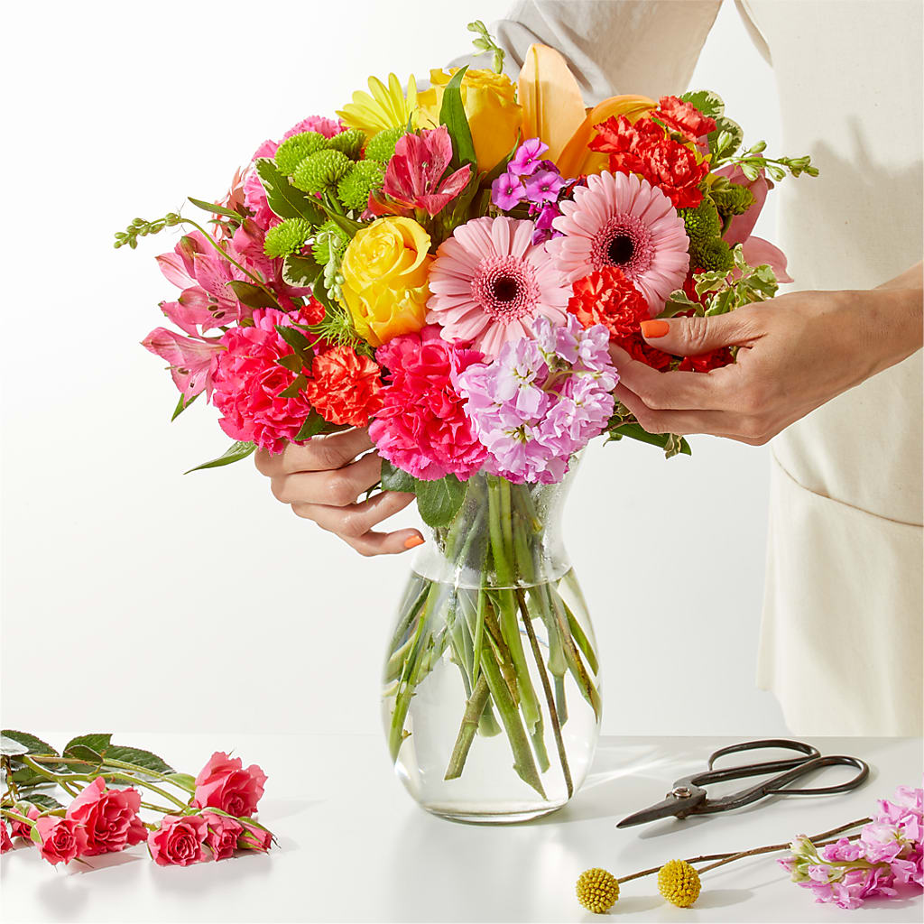 Cue the Confetti - A Florist Original – Elikonia Flores Y Eventos, San Juan PR