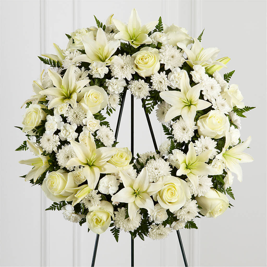 Treasured Tribute Wreath – Elikonia Flores Y Eventos, San Juan PR
