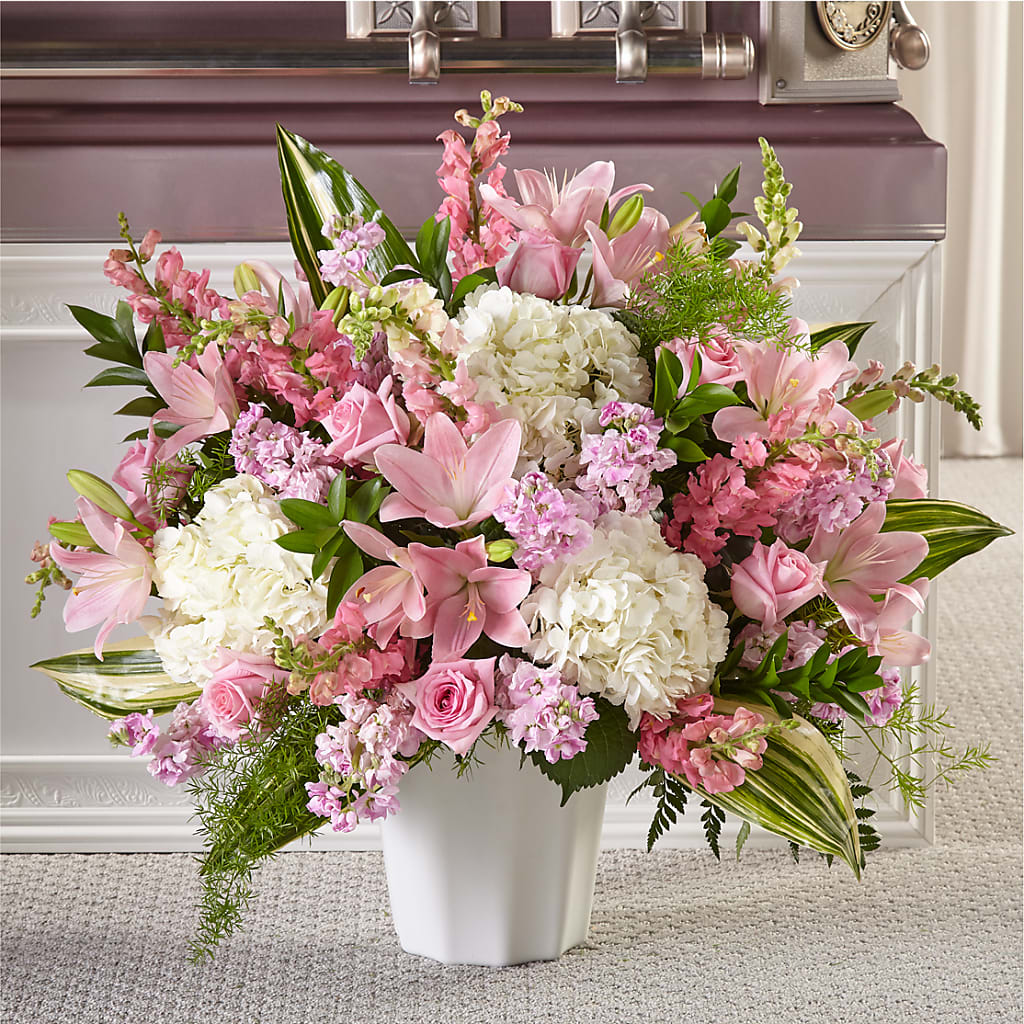 Simply Serene Floor Basket – Elikonia Flores Y Eventos, San Juan PR