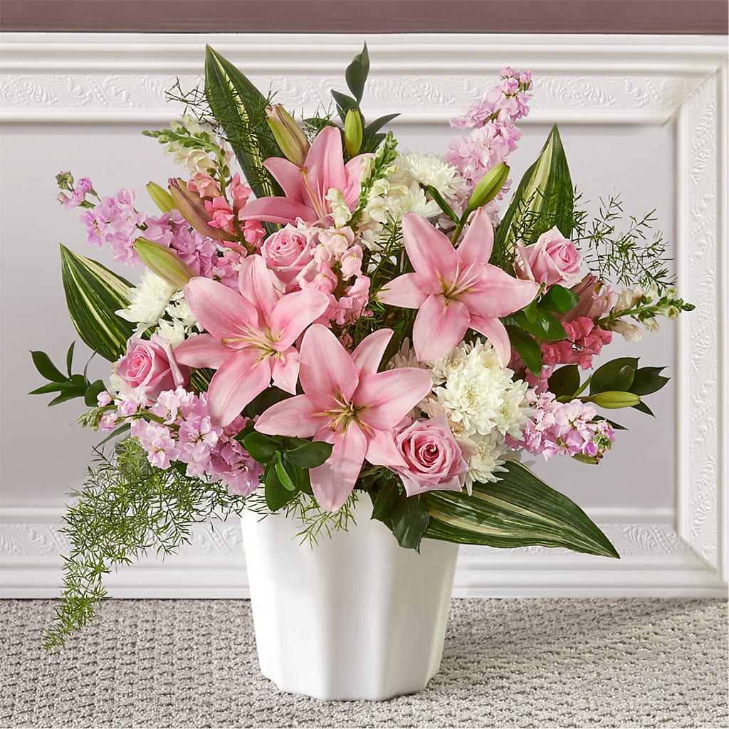 Simply Serene Floor Basket – Elikonia Flores Y Eventos, San Juan PR