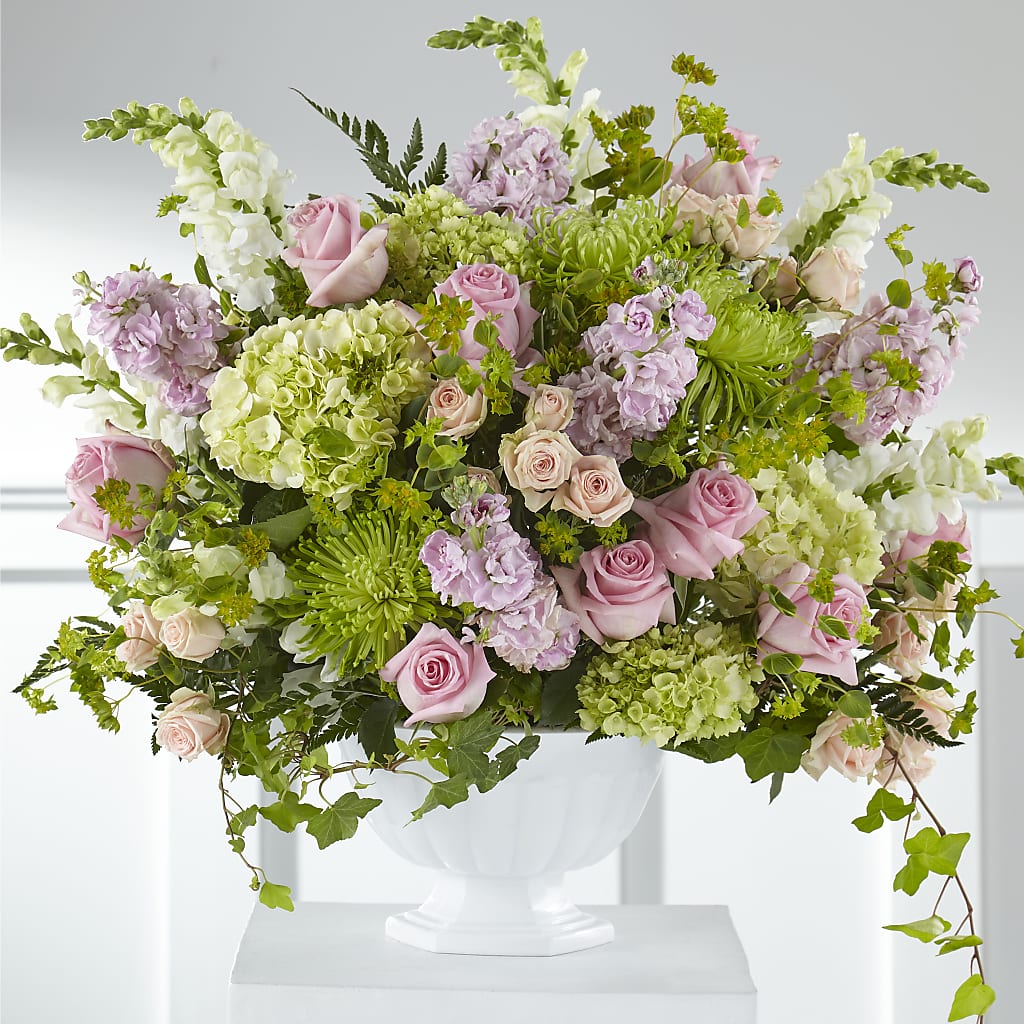 Radiant Embrace Arrangement – Elikonia Flores Y Eventos, San Juan PR