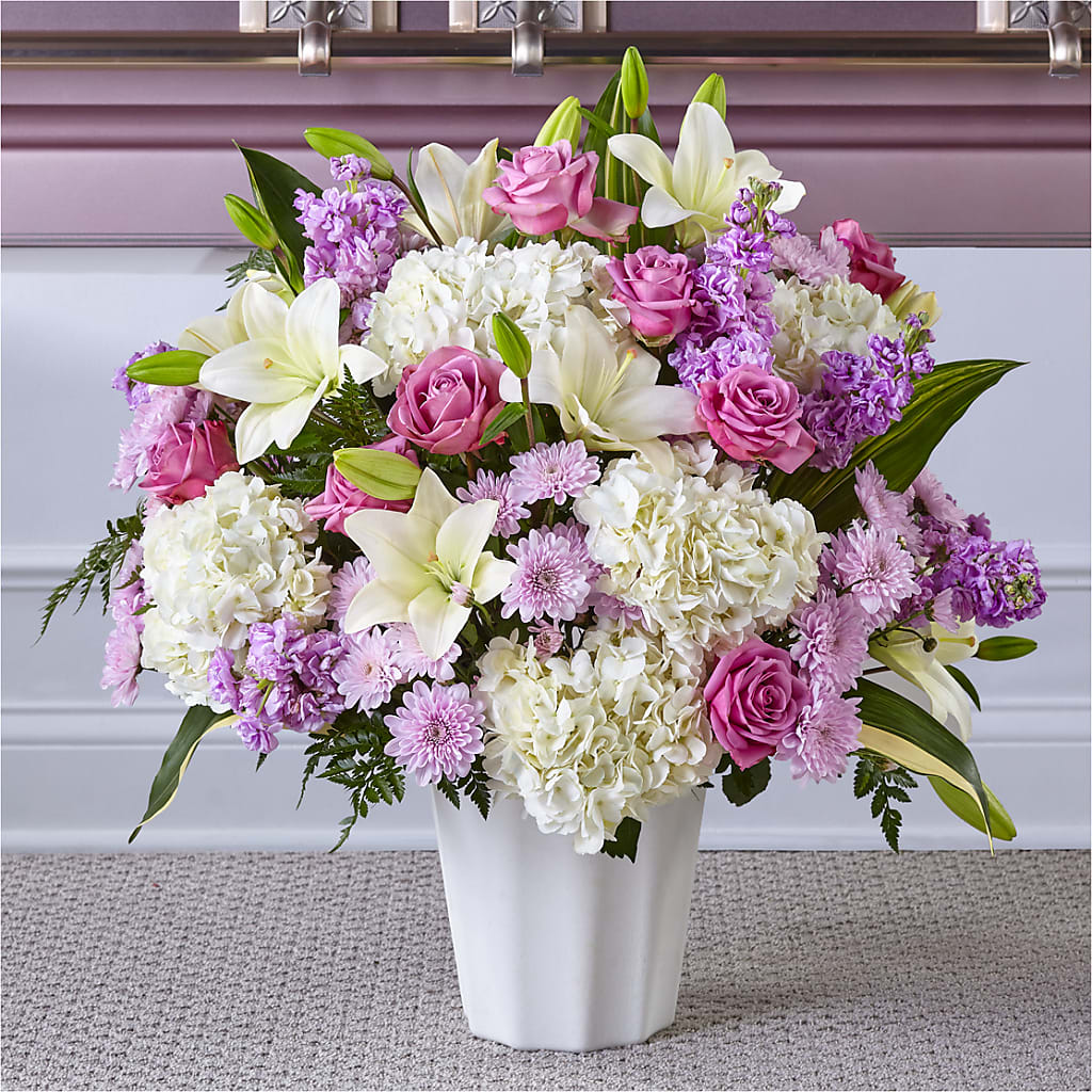 Heaven Sent Floor Basket – Elikonia Flores Y Eventos, San Juan PR