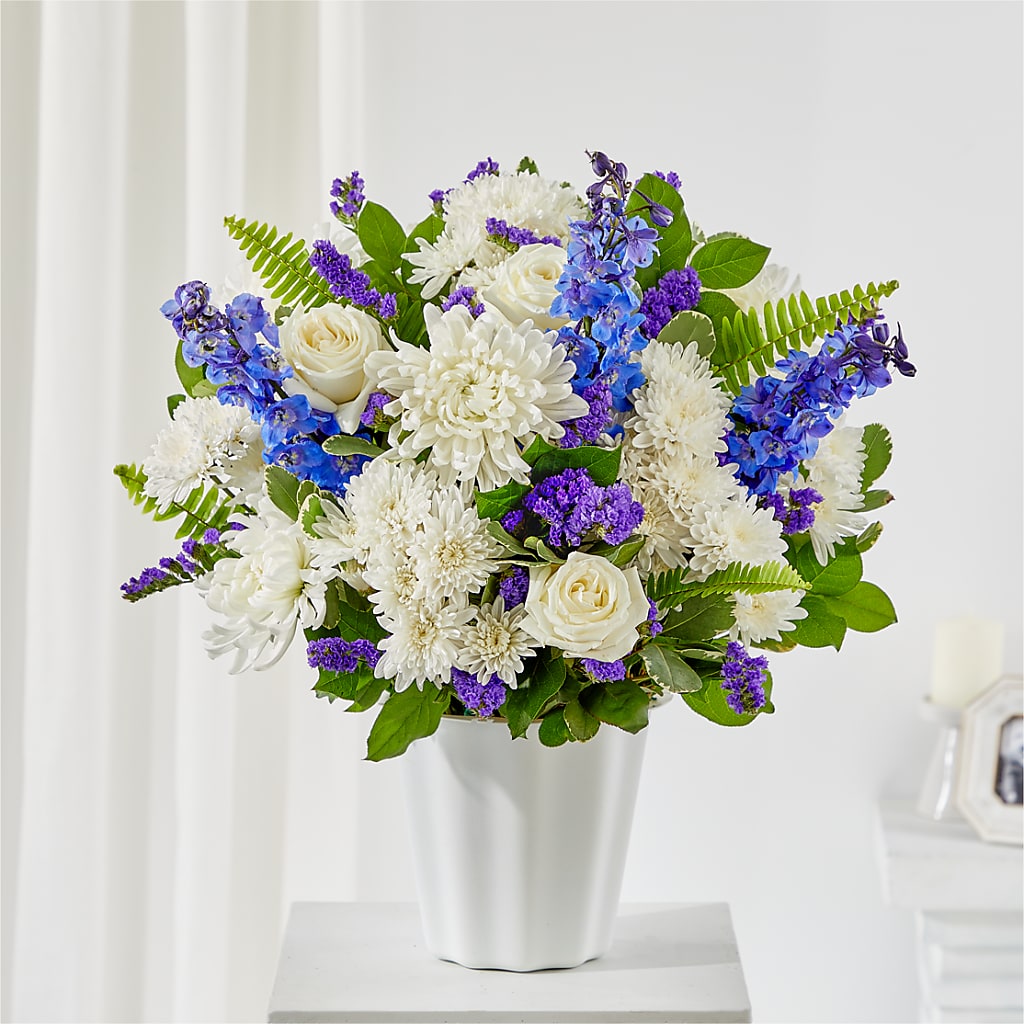 Hold Dear Tabletop Basket – Elikonia Flores Y Eventos, San Juan PR