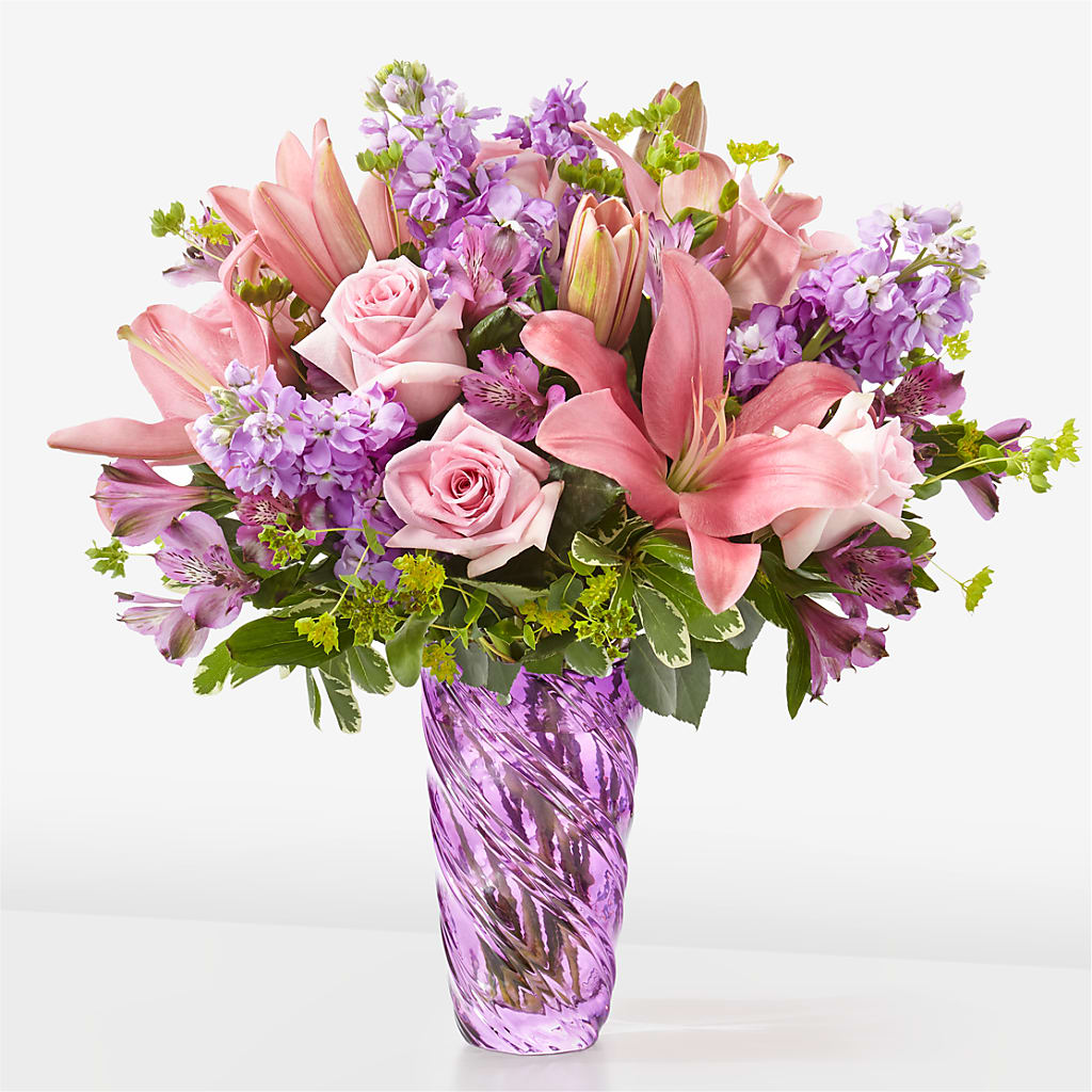 Precious Petals Bouquet with Luxe Swirl Vase – Elikonia Flores Y Eventos, San Juan PR