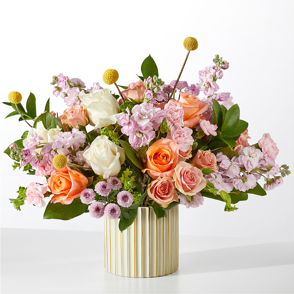 French Market Bouquet with Ivory Vase – Elikonia Flores Y Eventos, San Juan PR