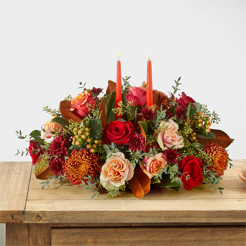 Gather Near Centerpiece – Elikonia Flores Y Eventos, San Juan PR