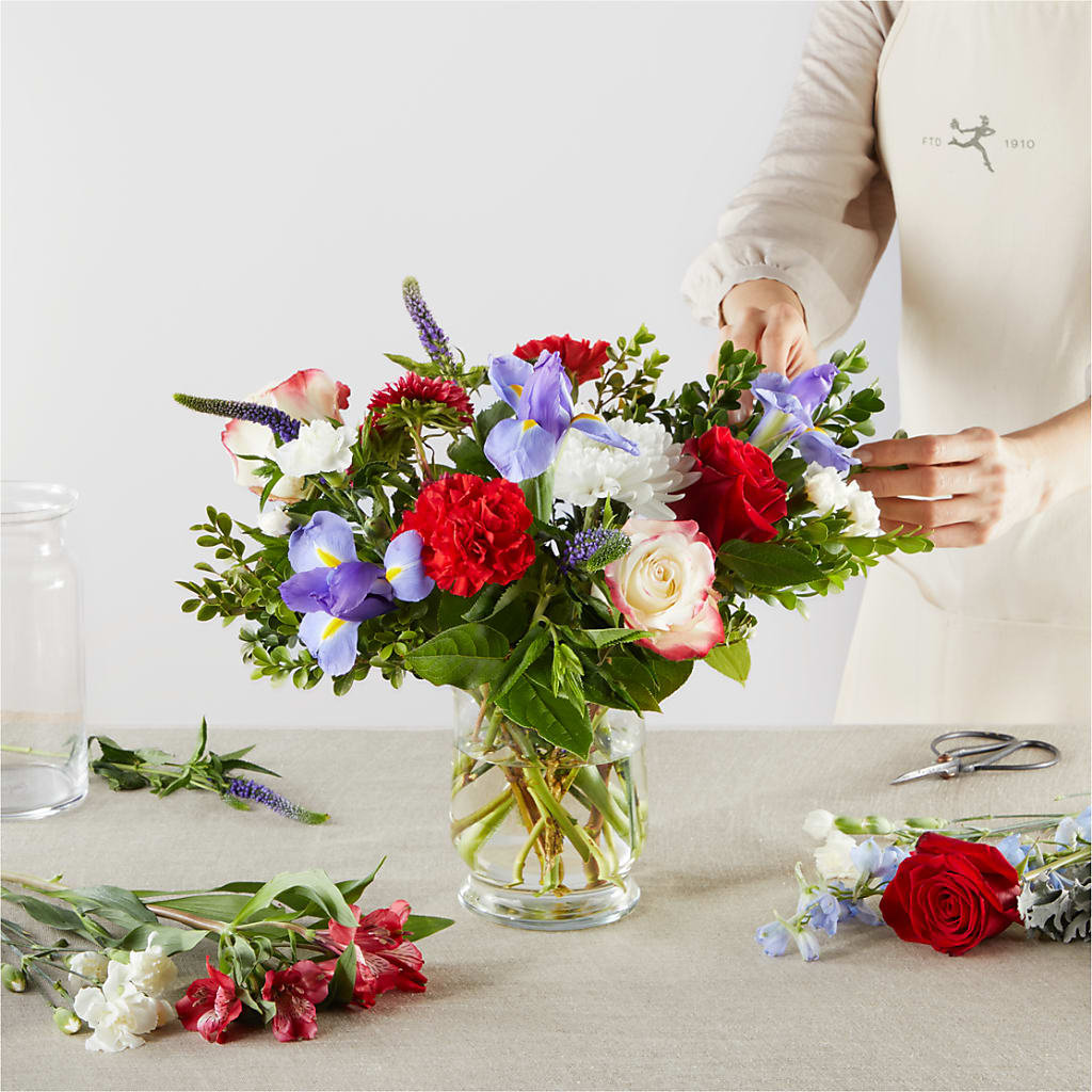 Star Spangled - A Florist Original –  Elikonia Flores Y Eventos, San Juan PR