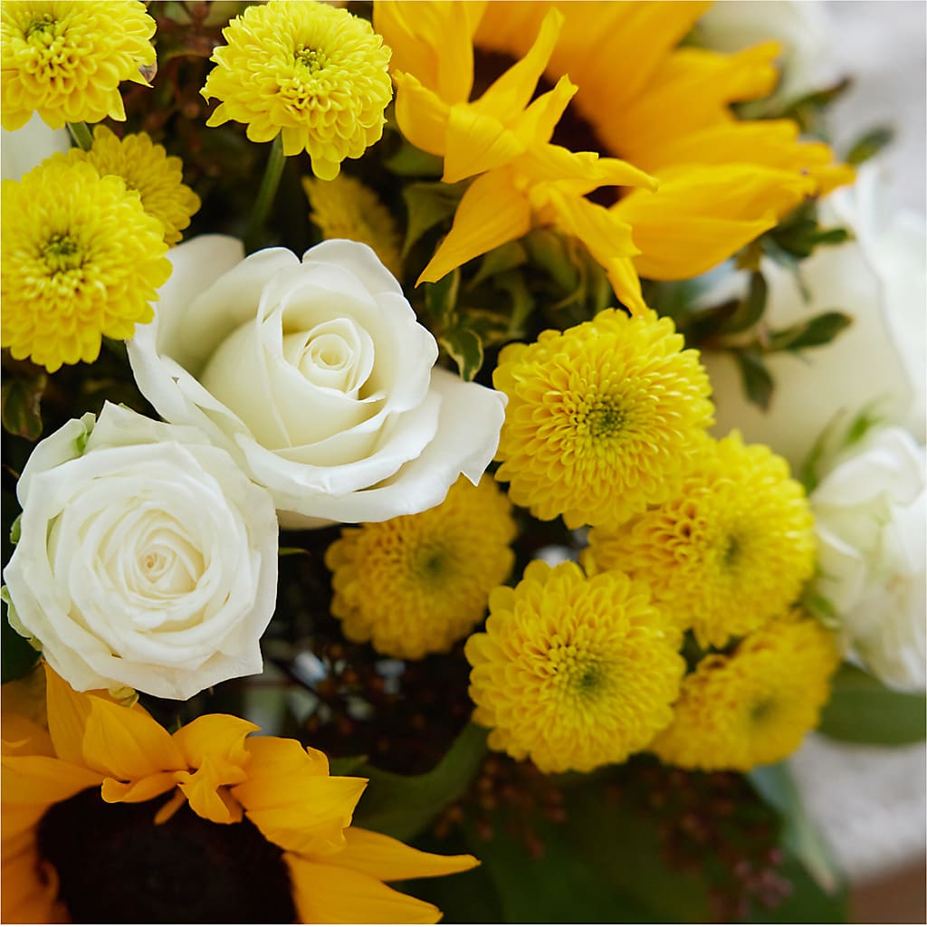 Luminous Morning Bouquet –  Elikonia Flores Y Eventos, San Juan PR