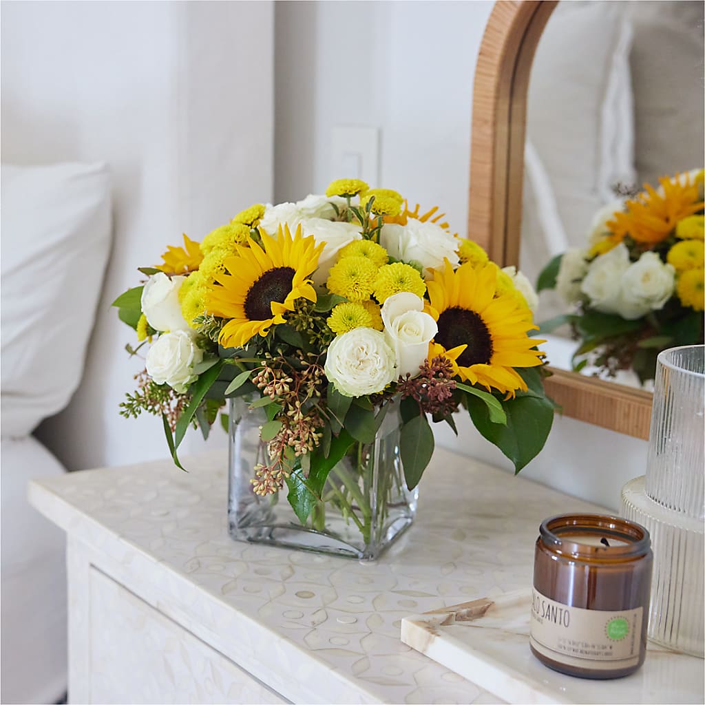 Luminous Morning Bouquet –  Elikonia Flores Y Eventos, San Juan PR