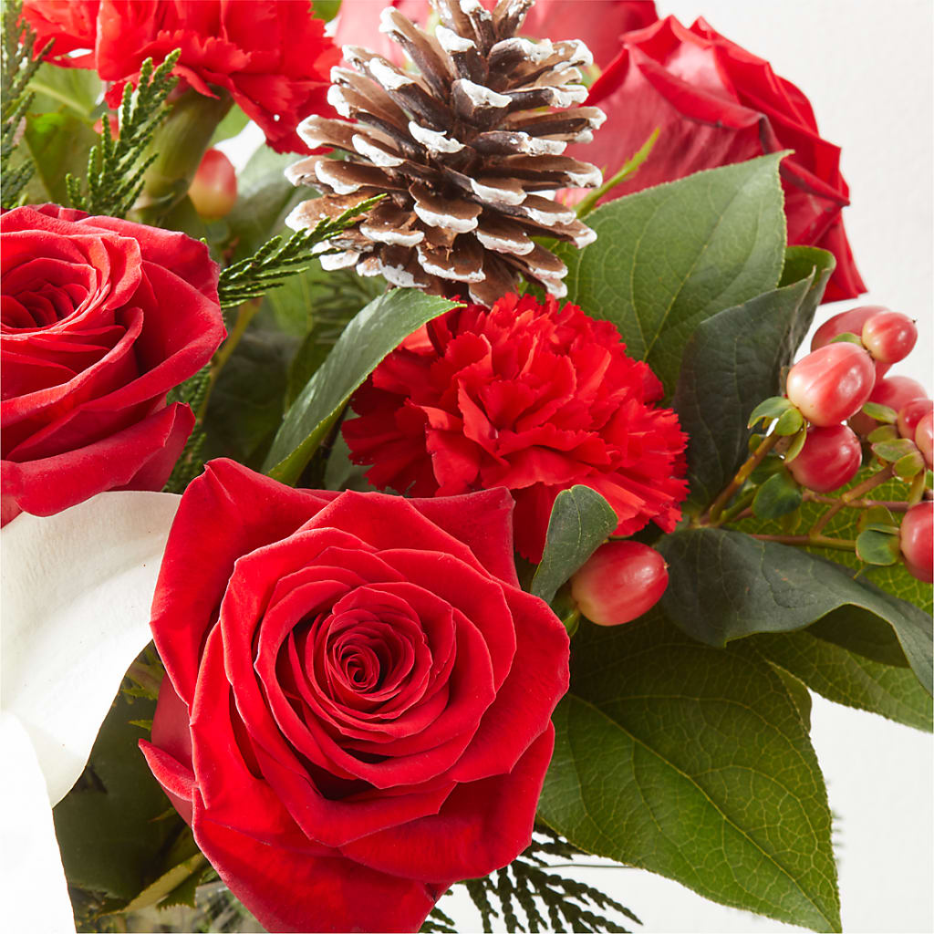 Oh So Jolly Bouquet –  Elikonia Flores Y Eventos, San Juan PR