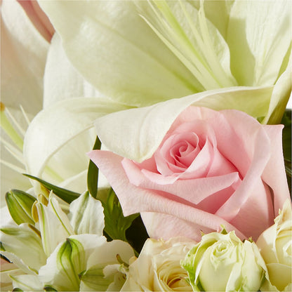 Kindhearted Bouquet –  Elikonia Flores Y Eventos, San Juan PR