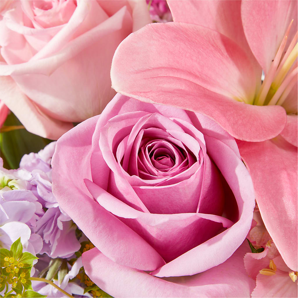 The Crown Jewel Bouquet –  Elikonia Flores Y Eventos, San Juan PR