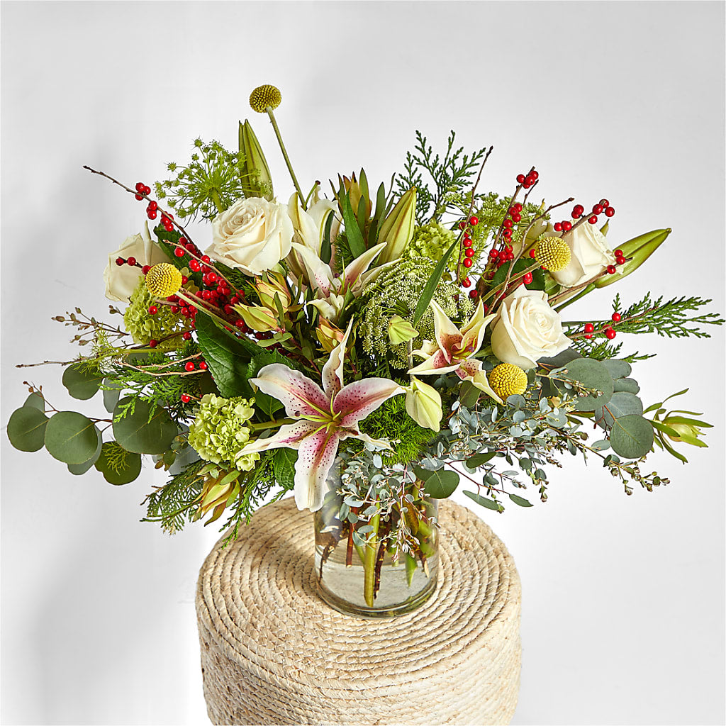 Berry & Bright Bouquet –  Elikonia Flores Y Eventos, San Juan PR