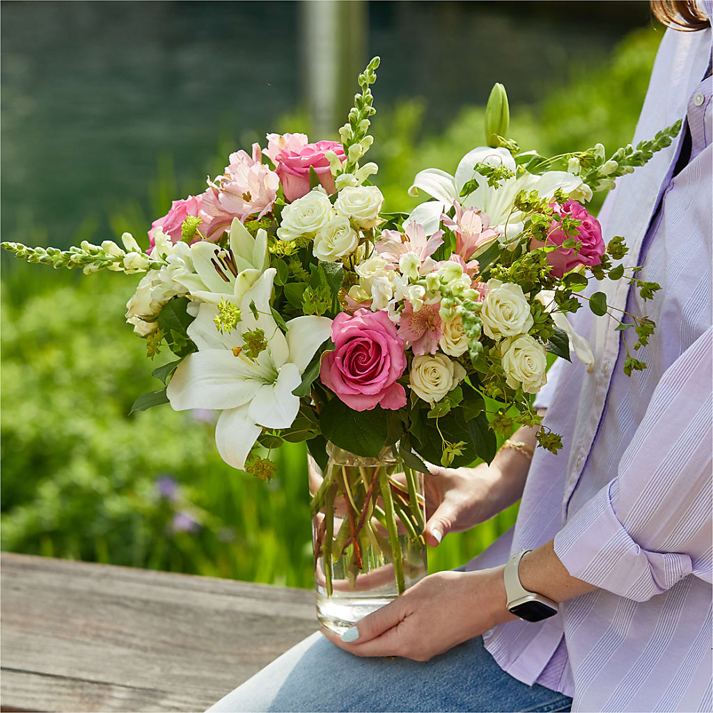 Fondly Bouquet –  Elikonia Flores Y Eventos, San Juan PR