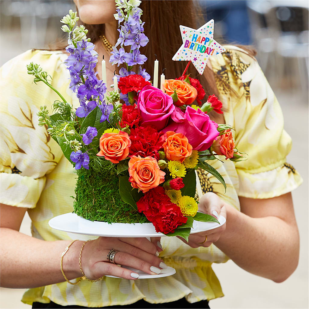 Best Year Yet Floral Cake –  Elikonia Flores Y Eventos, San Juan PR